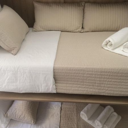Alloggio Turistico Al Colosseo Bed and Breakfast Roma Exterior foto