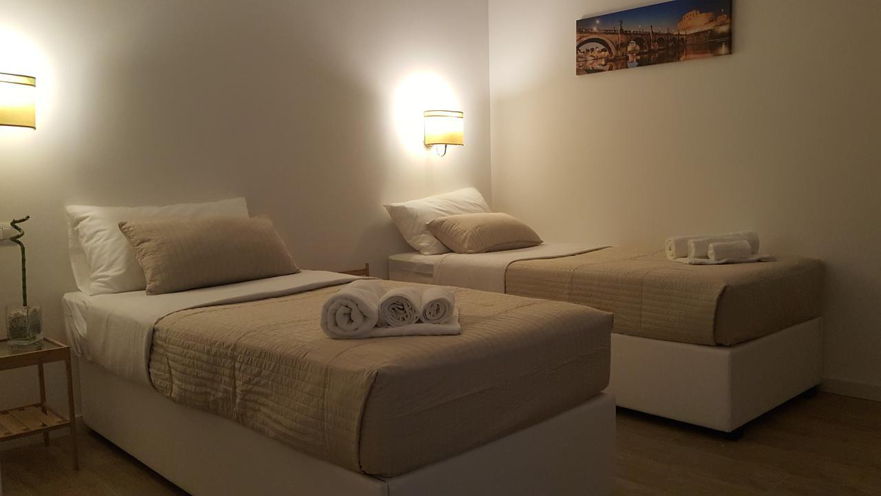 Alloggio Turistico Al Colosseo Bed and Breakfast Roma Exterior foto