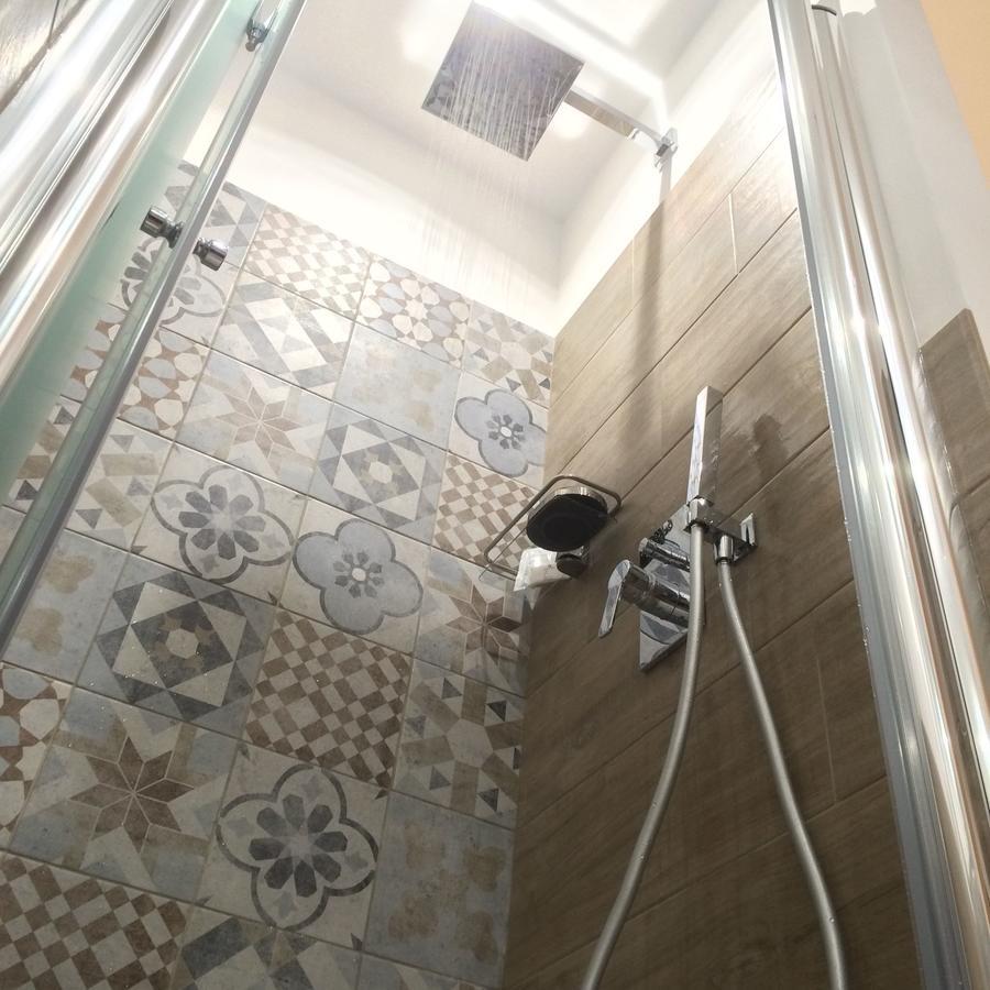 Alloggio Turistico Al Colosseo Bed and Breakfast Roma Exterior foto