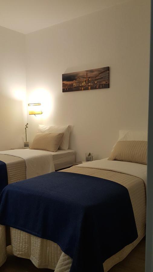 Alloggio Turistico Al Colosseo Bed and Breakfast Roma Exterior foto